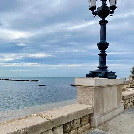 Апартаменты La Cementina Sul Mare Бари